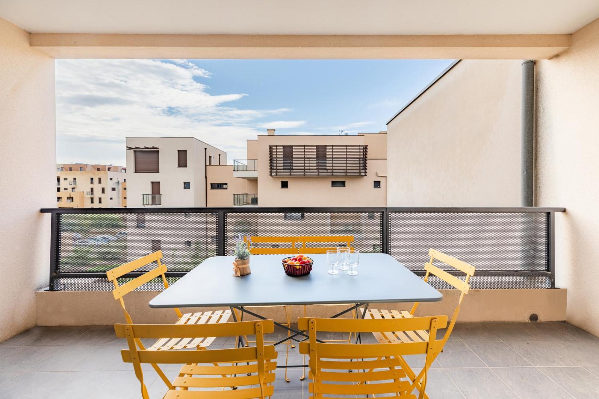 Appart'City Classic Montelimar Exterior photo